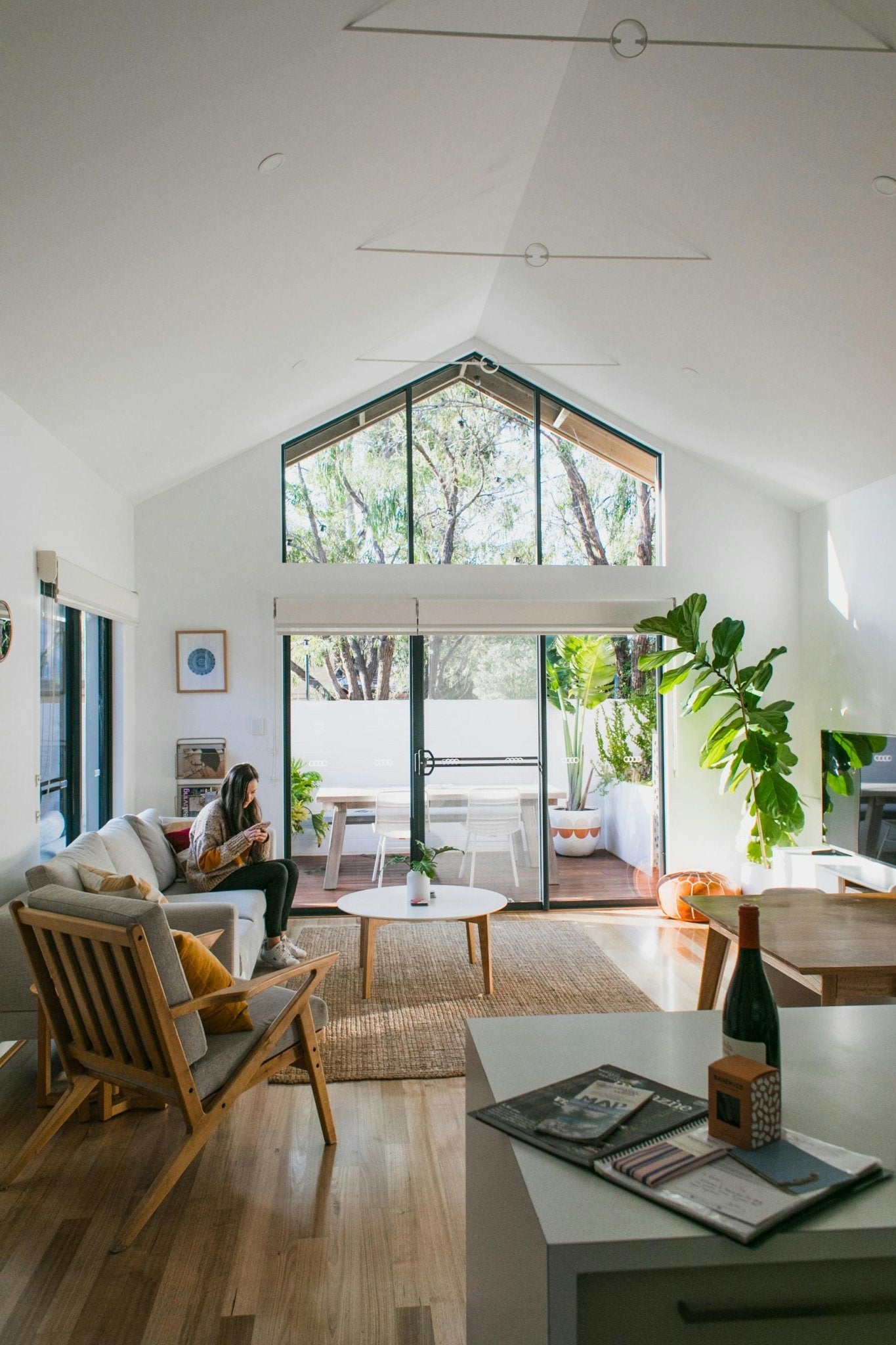 Essential Storage Furniture for New Homeowners: A Complete Guide - Vektaya