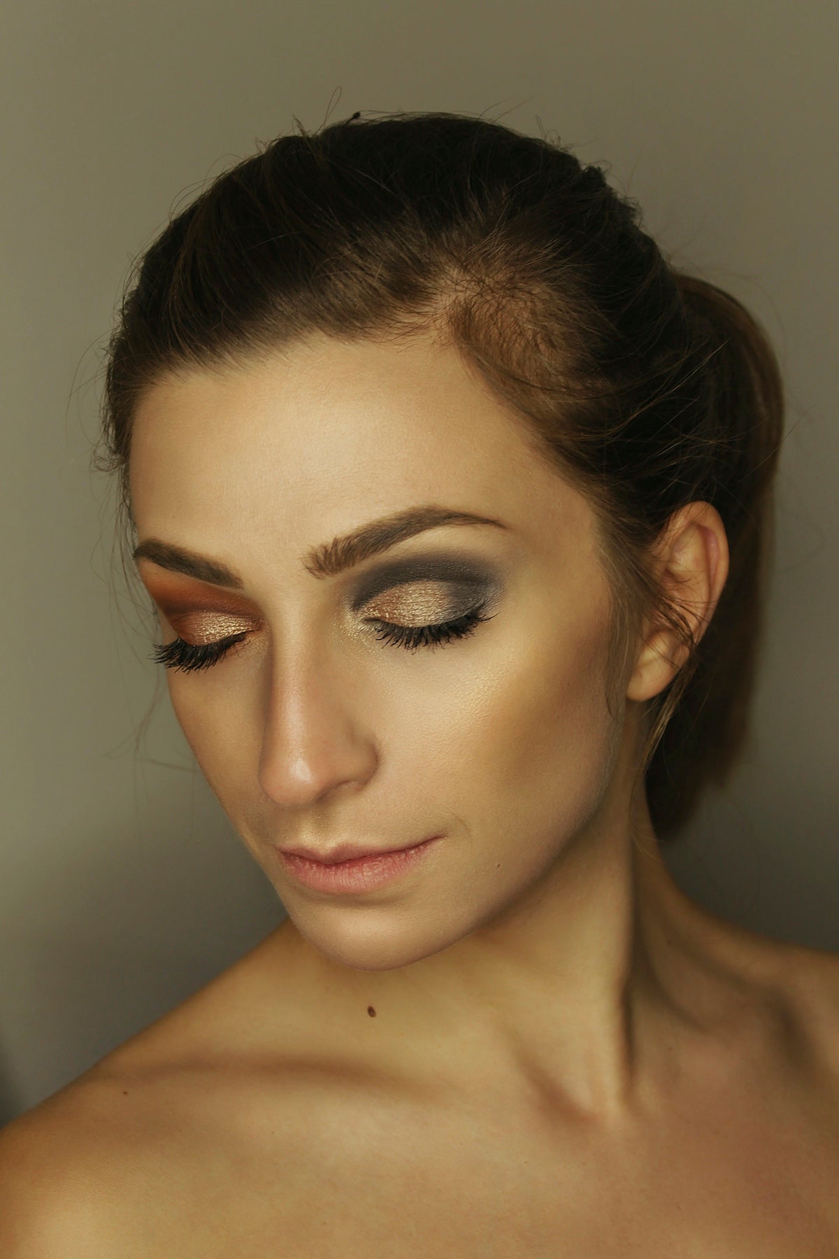 Exploring Innovative Makeup Vanity Designs for Modern Spaces - Vektaya