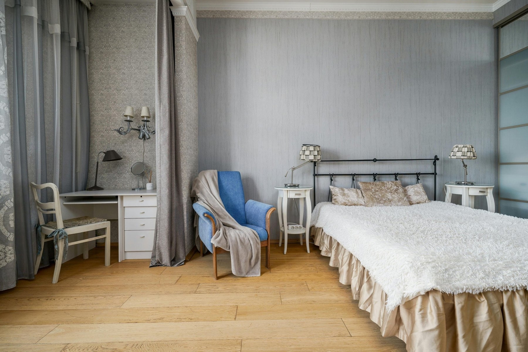 Fluted Furniture Trend 2026: Bedroom Design Guide - Vektaya