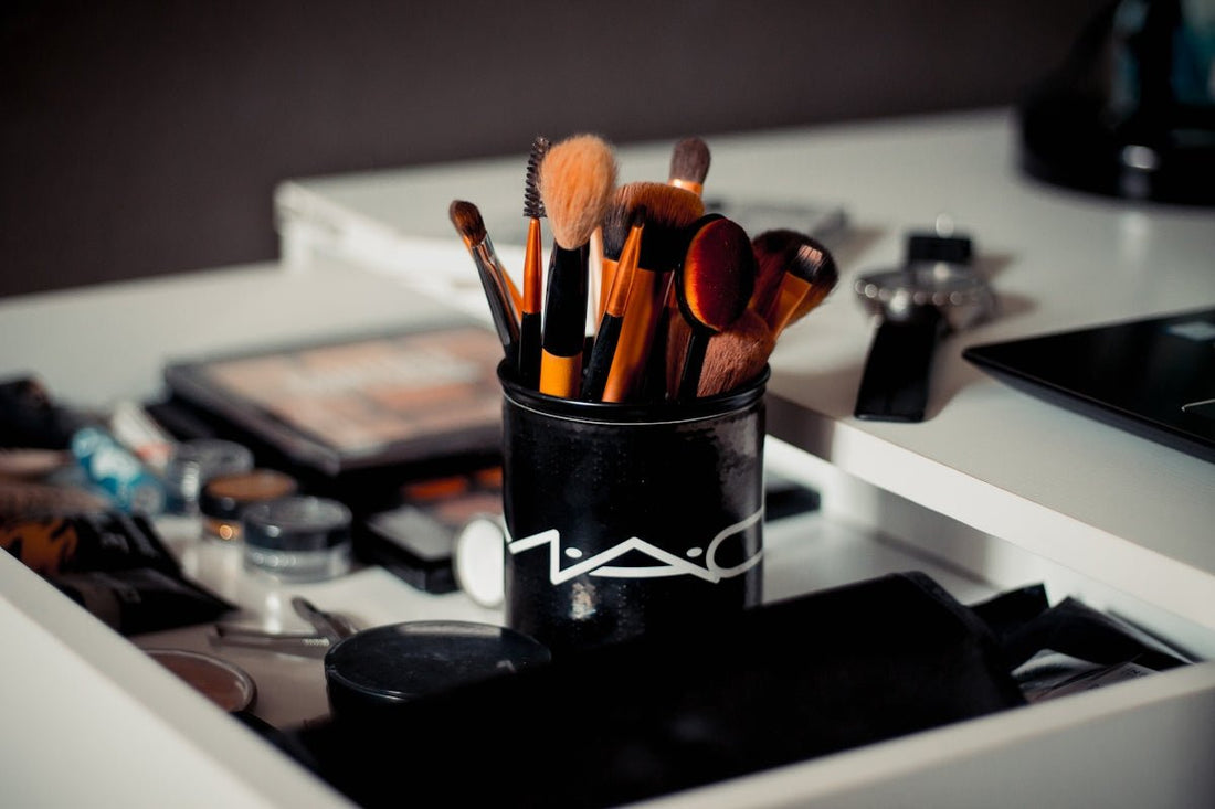 How to Create a Budget-Friendly Makeup Vanity Set Up - Vektaya