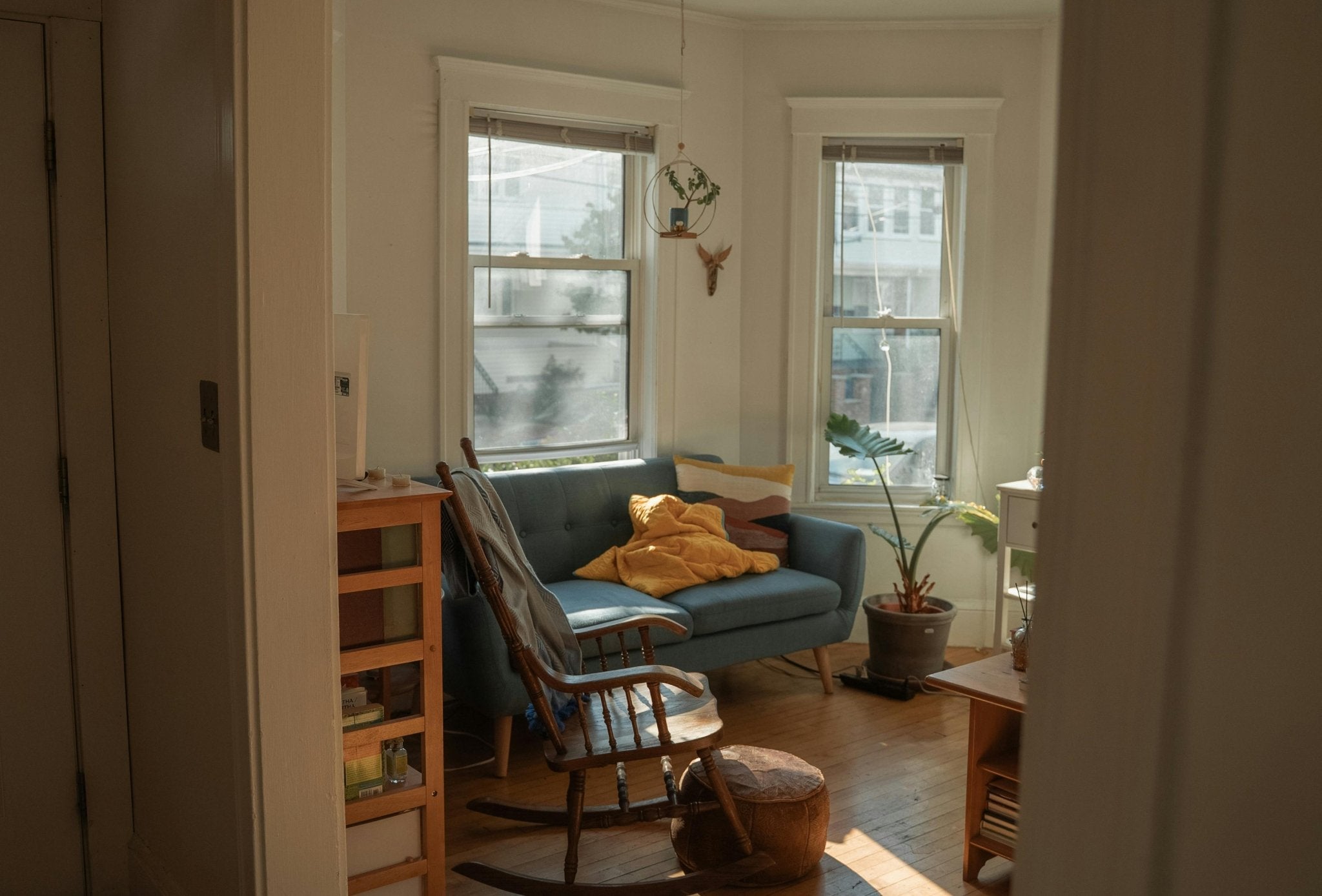 Spring Bedroom Refresh: 8 Easy Updates Under $500 - Vektaya