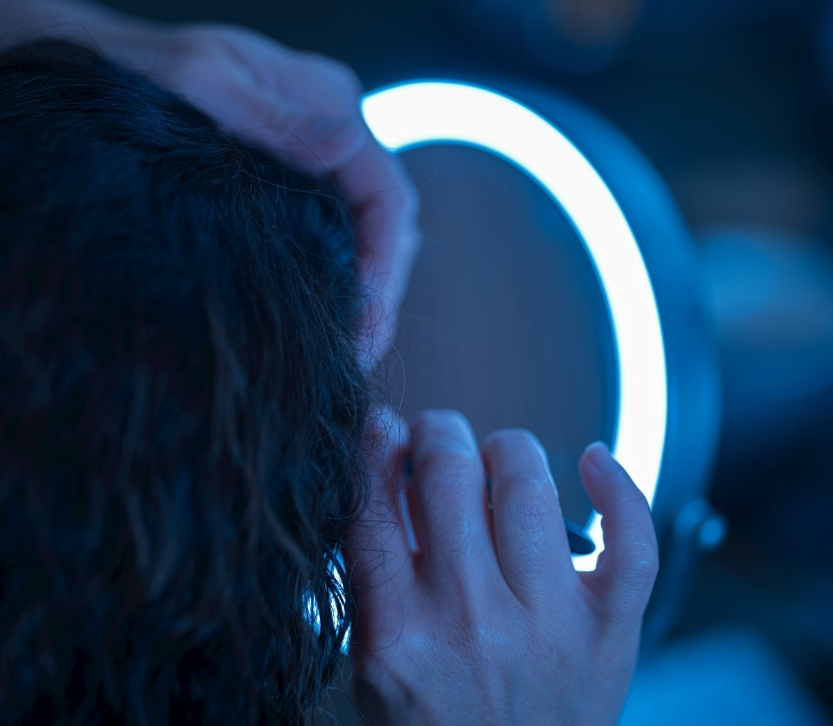 Ten Innovative Ways to Organize Your Makeup Vanity - Vektaya