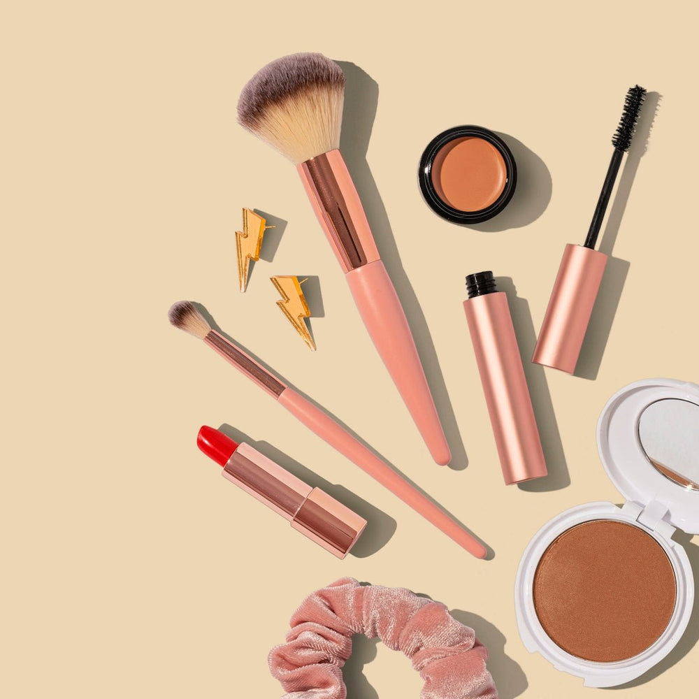 The Best Ways to Maximize Space in a Small Makeup Vanity - Vektaya
