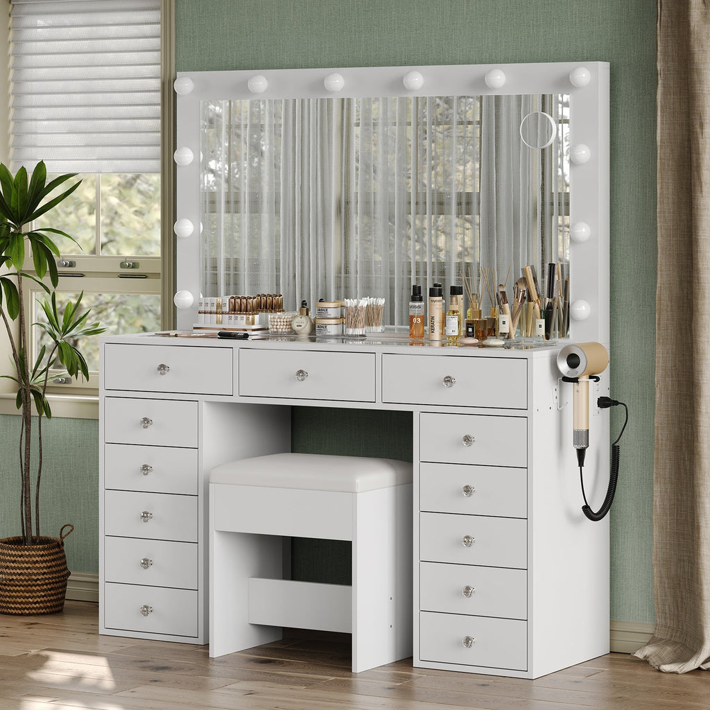 Yanosaku VD018 47''W White Vanity Set, LED Mirror, 13 Drawers - Yanosaku SotreFurnitureVD018